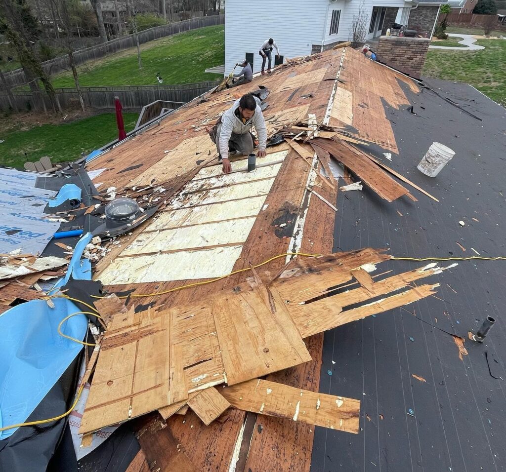 Roof repairing by cover pro roofing knoxville